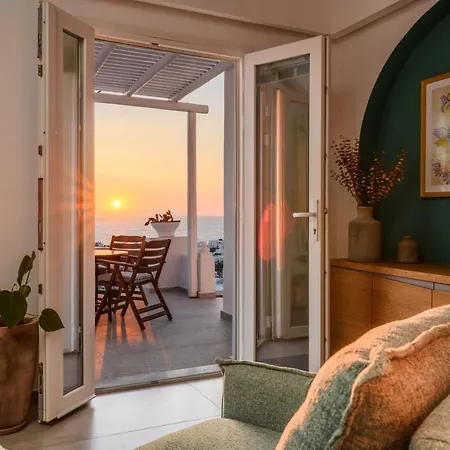 Blueisla Modern Town Mykonos 度假居 *